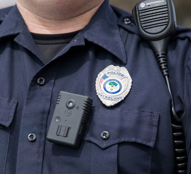 Law+enforcement+officers+should+be+required+to+wear+body+cameras