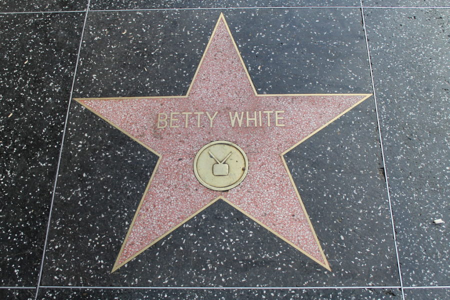 Remembering+Betty+White